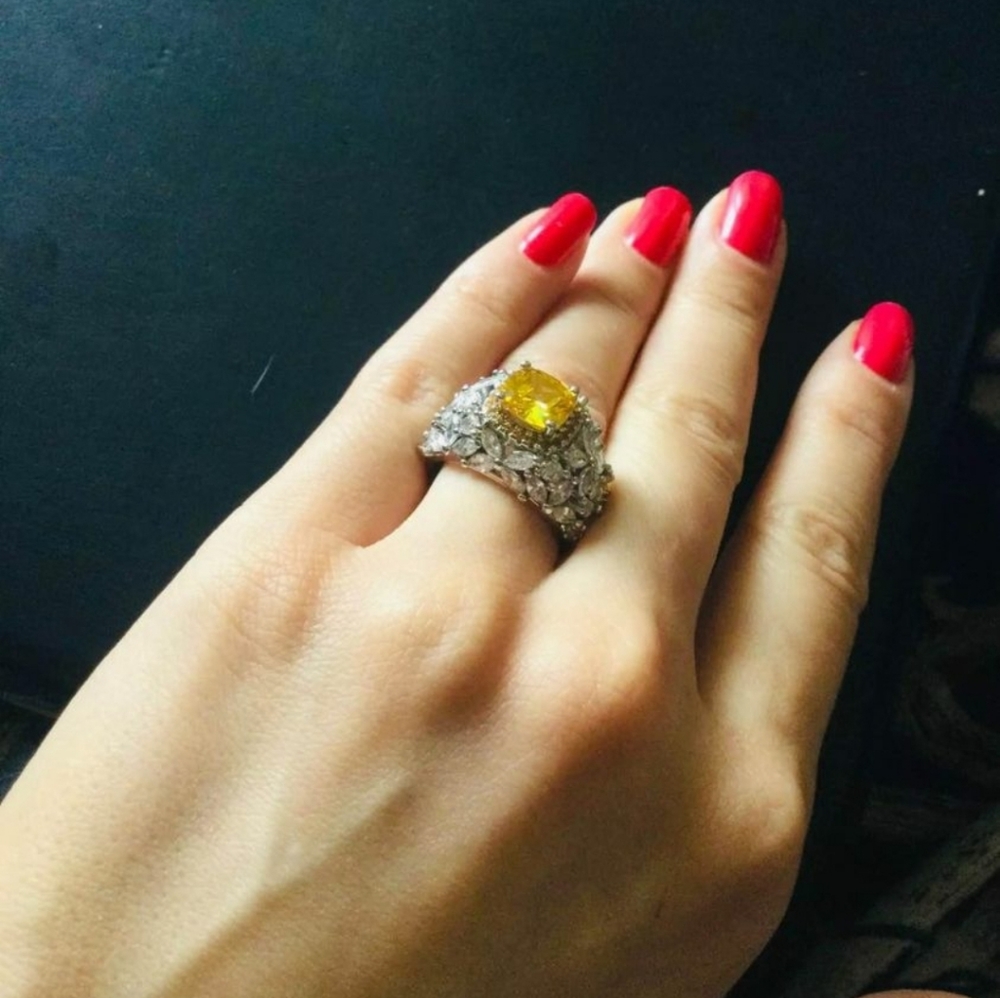 925 silver  ring with cz stones size 7
